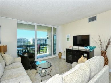 Charming Vacation Rental on Longboat Key. Call Today